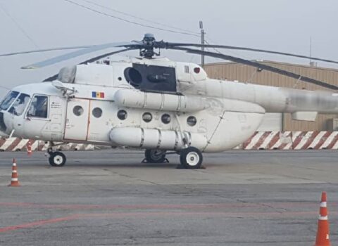 Qırğızıstanda Tacikistandan qaçaqmal yolu ilə gələn iki helikopter saxlanıldı