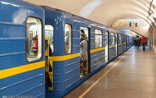 Bakı metrosunda həyəcanlı anlar - Təcili yardım çağırıldı