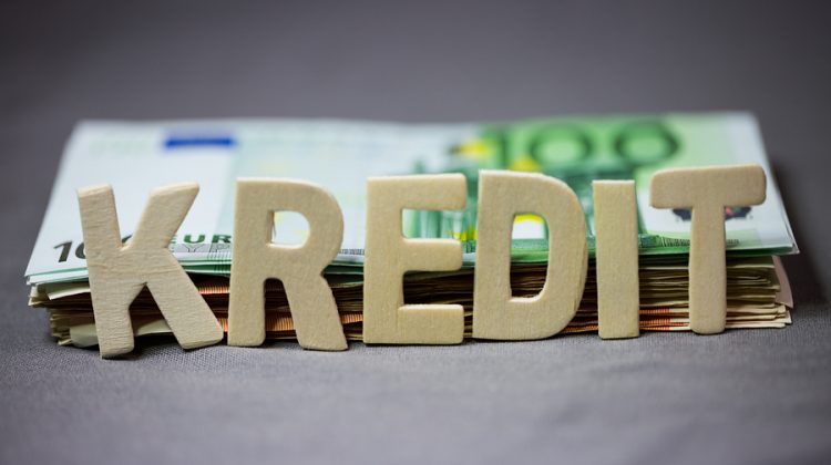 Bank müştəriyə aşağı faiz deyib, sonra yüksək faizlə kredit verir – Vətəndaş bu halda nə etməlidir? - ÖZƏL