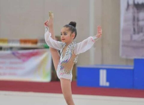 Dörd yüzə yaxın gimnastın arasında 1-ci yeri tutan və bayrağımızı dalğalandıran İpək Süleymanzadə – FOTOLAR