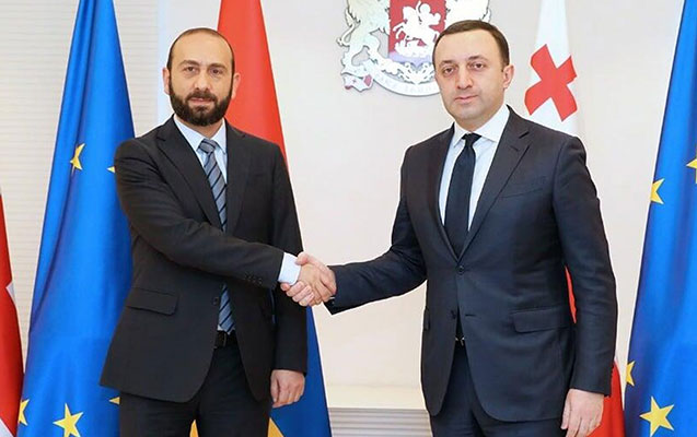 Qaribaşvili Mirzoyanla regiondakı vəziyyəti müzakirə etdi Qaribaşvili Mirzoyanla regiondakı vəziyyəti müzakirə etdi