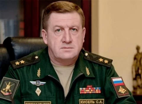 Putin Tank Ordusunun komandiri, general Sergey Kiseli vəzifəsindən QOVDU