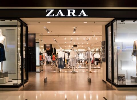 Ayaqlar altında özünüz qalın! -“Zara”nın yersiz reklamına REAKSİYA – FOTO