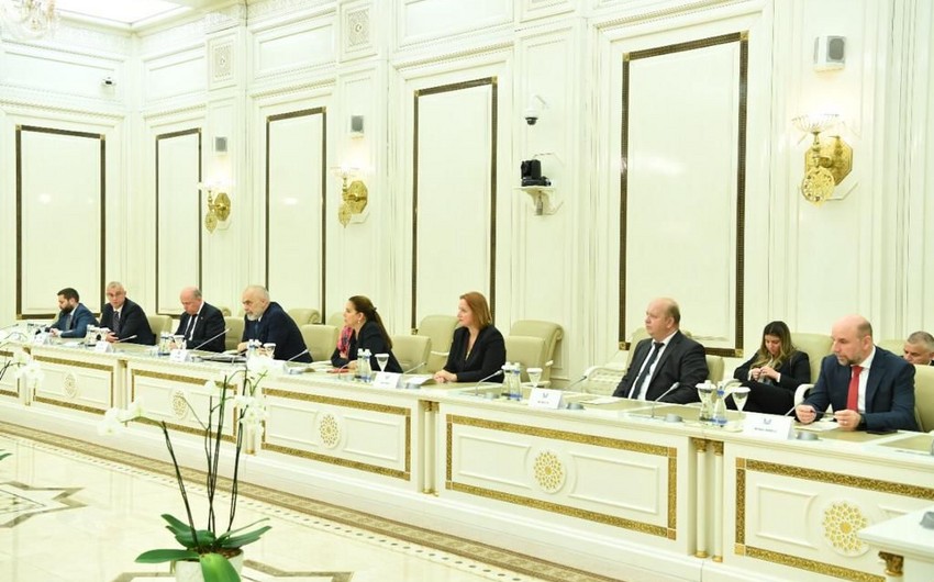Baş nazir: 
