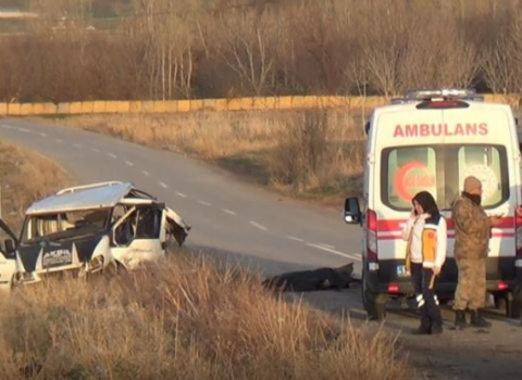 Türkiyədə ağır QƏZA: Mühacirləri daşıyan mikroavtobus AŞDI – 4 ölü, 25 yaralı