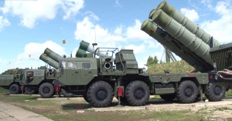 Rusiya S-500-ləri silahlanmaya qəbul etdi Rusiya S-500-ləri silahlanmaya qəbul etdi