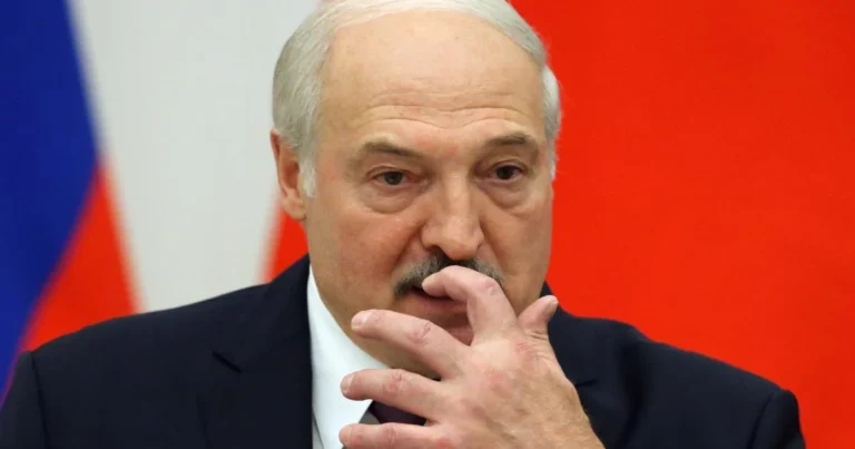 “Lukaşenko özünü axmaq kimi göstərir” – Rusiyalı jurnalist Belarusun Ukraynaya hücum təhlükəsindən DANIŞDI