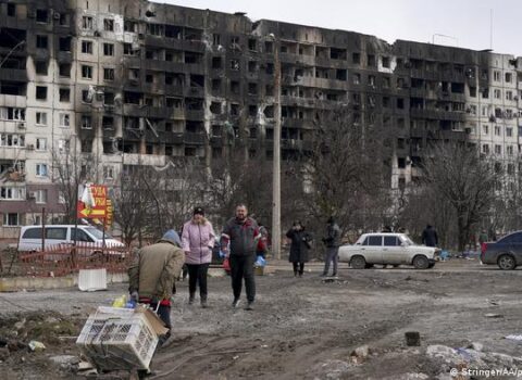 Mariupolda cəsəd dolu anbar aşkarlandı – FOTO