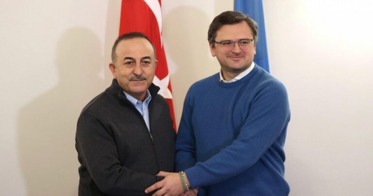 Çavuşoğlu Kuleba ilə danışıqlar apardı Çavuşoğlu Kuleba ilə danışıqlar apardı