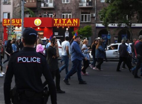 Paşinyana qarşı aksiyalarda 50-dən çox adam saxlanıldı