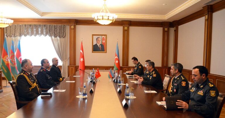 Türkiyənin Baş Qərargahının Kəşfiyyat rəisi Azərbaycana GƏLDİ – FOTO Türkiyənin Baş Qərargahının Kəşfiyyat rəisi Azərbaycana GƏLDİ – FOTO