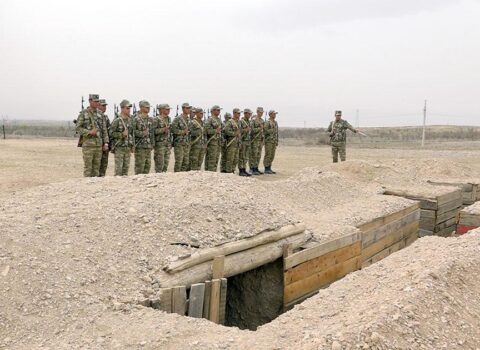 Əlahiddə Ümumqoşun Ordunun mühəndis bölmələrində məşğələlər keçirilir