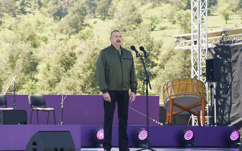 Prezident Şuşa şəhərində Dünya Azərbaycanlılarının V Qurultayında çıxış edib - YENİLƏNİB