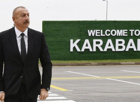 İlham Əliyev Füzulidə Köndələnçay su anbarlarında aparılacaq təmir-bərpa işləri ilə tanış oldu