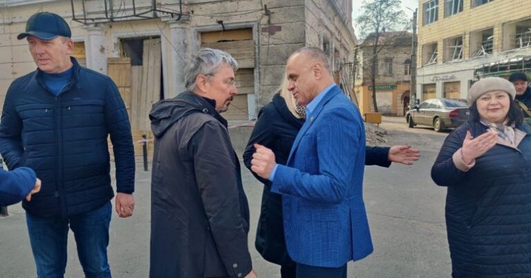 Xarkovda Azərbaycanın fəxri konsulu və Ukraynanın Mədəniyyət və informasiya siyasəti naziri arasında GÖRÜŞ – FOTO Xarkovda Azərbaycanın fəxri konsulu və Ukraynanın Mədəniyyət və informasiya siyasəti naziri arasında GÖRÜŞ – FOTO