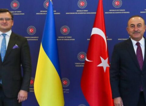 Çavuşoğlu Kuleba ilə son vəziyyəti müzakirə etdi
