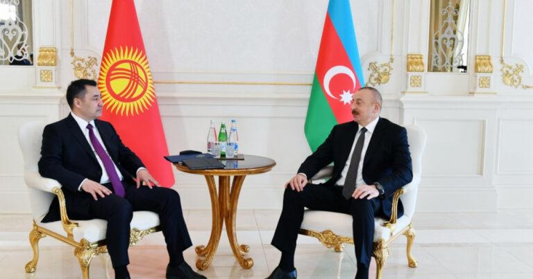 Prezident: “Strateji Tərəfdaşlıq haqqında Bəyannamə münasibətlərimizi yeni səviyyəyə çatdıracaq” Prezident: “Strateji Tərəfdaşlıq haqqında Bəyannamə münasibətlərimizi yeni səviyyəyə çatdıracaq”