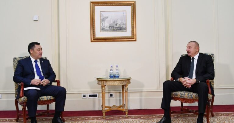 Azərbaycan və Qırğızıstan prezidentlərinin təkbətək görüşü oldu – YENİLƏNİB Azərbaycan və Qırğızıstan prezidentlərinin təkbətək görüşü oldu – YENİLƏNİB