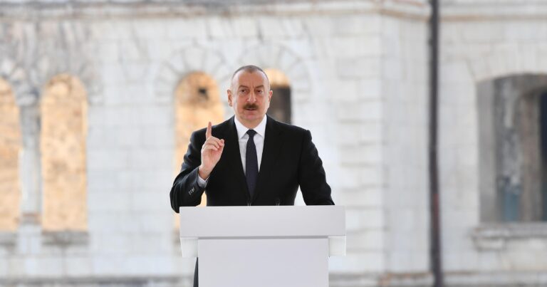 “Sovet hakimiyyətinin Zəngəzuru Azərbaycandan qoparıb Ermənistana verməsi tarixi faktdır” – İlham Əliyev “Sovet hakimiyyətinin Zəngəzuru Azərbaycandan qoparıb Ermənistana verməsi tarixi faktdır” – İlham Əliyev