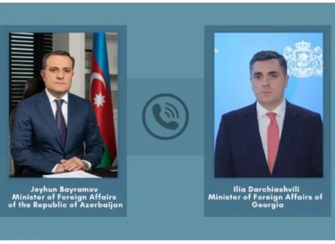 Ceyhun Bayramov həmkarını təbrik etdi