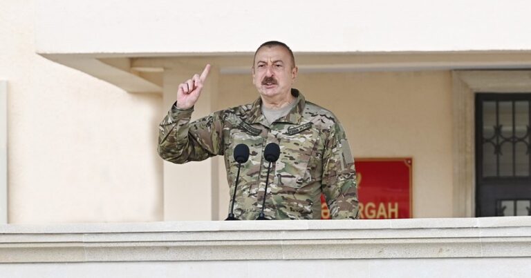 Prezident: “Qarabağ Ermənistandır və nöqtə” deyən düşmən bu gün “Qarabağ Azərbaycandır” deyir” Prezident: “Qarabağ Ermənistandır və nöqtə” deyən düşmən bu gün “Qarabağ Azərbaycandır” deyir”