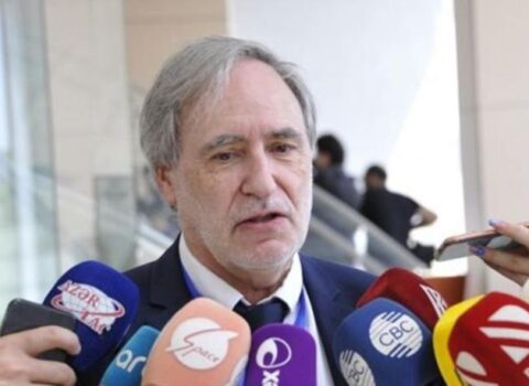 “İlham Əliyevin xarici dildə danışığına heyran qaldım”