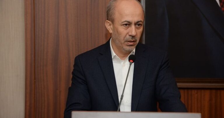 QMİ sədrinin müavini fitrəni pul şəklində çıxarmağı tövsiyə etdi QMİ sədrinin müavini fitrəni pul şəklində çıxarmağı tövsiyə etdi