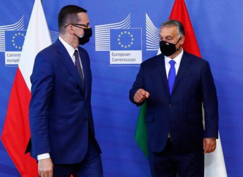 SON DƏQİQƏ! Polşa Ukrayna ilə bağlı tutduğu mövqeyə görə Macarıstanla ƏLAQƏNİ KƏSDİ