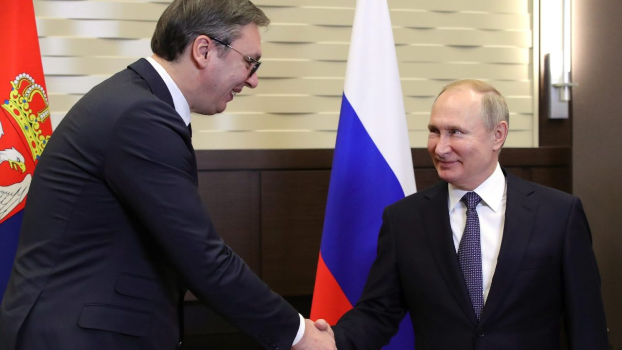 Vladimir Putinlə Serbiya Prezidenti arasında telefon danışığı oldu