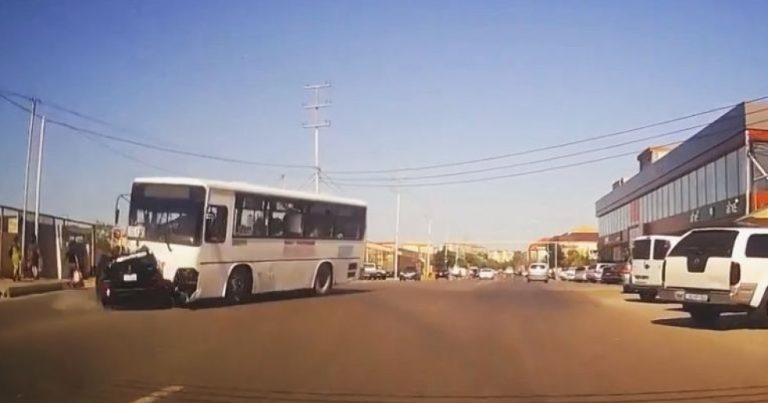 Bakıda avtobus dəhşətli qəza törətdi – ANBAAN VİDEO Bakıda avtobus dəhşətli qəza törətdi – ANBAAN VİDEO