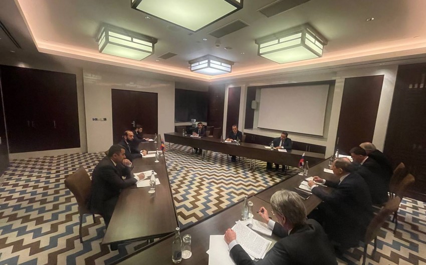 Azərbaycan, Rusiya və Ermənistan XİN başçıları arasında üçtərəfli görüş başlayıb -YENİLƏNİB