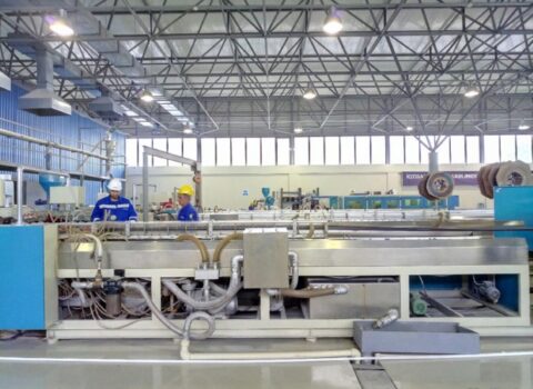 Sənaye istehsalının həcmi 17 milyard manatı ÖTDÜ