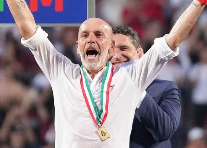 Baş məşqçinin qızıl medalı OĞURLANDI