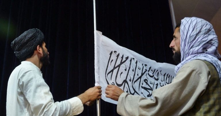 Talibanın Tehrandakı diplomatı 3 arvadı və 12 uşağı ilə EV AXTARIR Talibanın Tehrandakı diplomatı 3 arvadı və 12 uşağı ilə EV AXTARIR