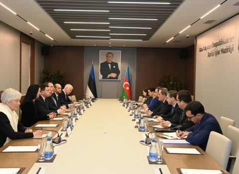 Spiker: “Estoniya bölgədə sülhün təmin olunmasının tərəfdarıdır”