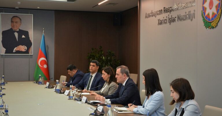 Ceyhun Bayramov Yaponiya XİN başçısının müavini ilə görüşdü Ceyhun Bayramov Yaponiya XİN başçısının müavini ilə görüşdü