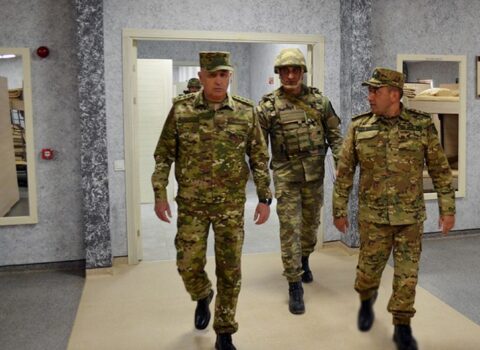 Baş Qərargah rəisi Kəlbəcərdə döyüş hazırlığını yoxladı – FOTO