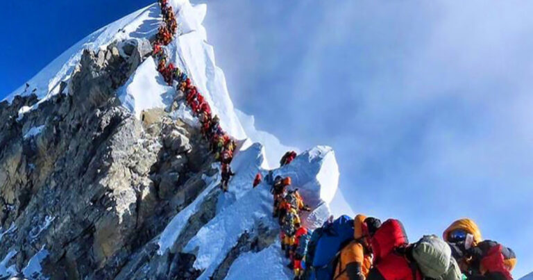 Nepalda rus alpinist həlak oldu