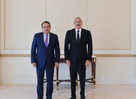 Bağdad Amreyev İlham Əliyevi TƏBRİK ETDİ