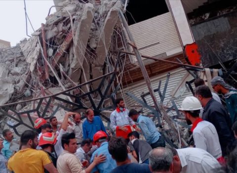 İranda ofis binasının çökməsi nəticəsində ölənlərin sayı 29 nəfərə çatdı