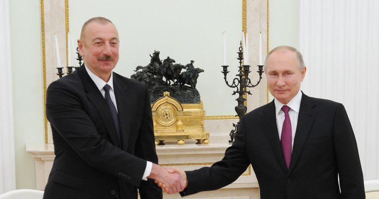 Vladimir Putin Azərbaycan Prezidentini təbrik etdi Vladimir Putin Azərbaycan Prezidentini təbrik etdi