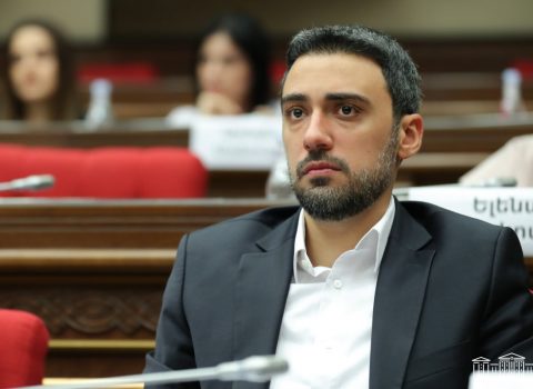 Qarabağa tez-tez getmək, orada olmaq, yanında dayanmaq lazımdır” – Vardevanyan