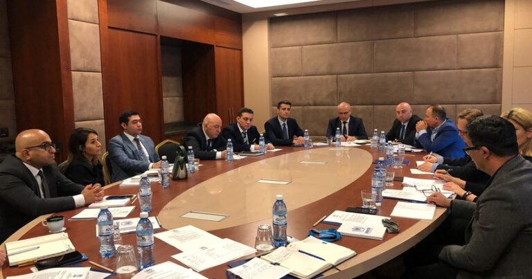 Məcburi köçkünlərin qayıdışı və prosesə hazırlıq mövzusunda görüş keçirilib Məcburi köçkünlərin qayıdışı və prosesə hazırlıq mövzusunda görüş keçirilib