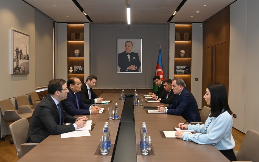 Ceyhun Bayramov Türk Dövlətləri Təşkilatının Baş katibi ilə görüşdü