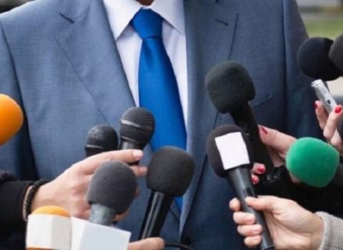 5 aydır ki, 10 suala cavab verə bilməyən qurum və onun mətbuat katibi kimə lazımdır? – MÖVQE