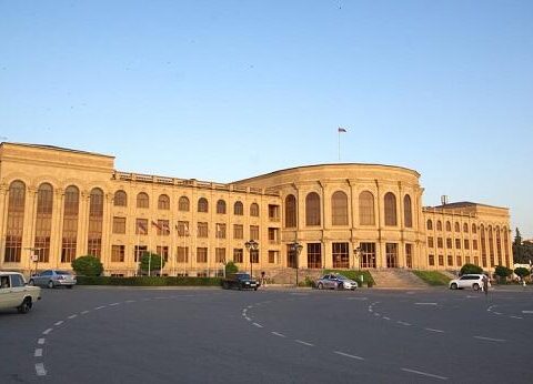 Ermənistanda parkların birində “Dolya vorovskaya” mahnısı səsləndirildi – Sakinlərdən üzr istənildi