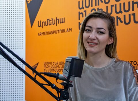 Erməni aparıcı çayda çəkiliş zamanı öldü
