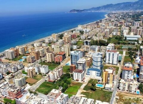 Rusiyalıların Türkiyədə daşınmaz əmlak alışı iki dəfədən çox artıb