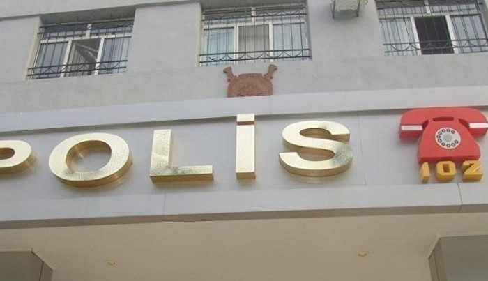 Narkotik ticarətçisi polis şöbəsində ÖLDÜ Narkotik ticarətçisi polis şöbəsində ÖLDÜ