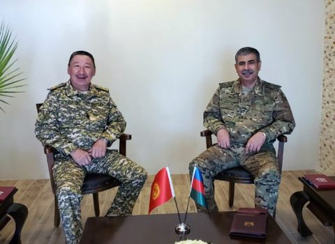 Müdafiə nazirləri hərbi əməkdaşlığı müzakirə etdilər